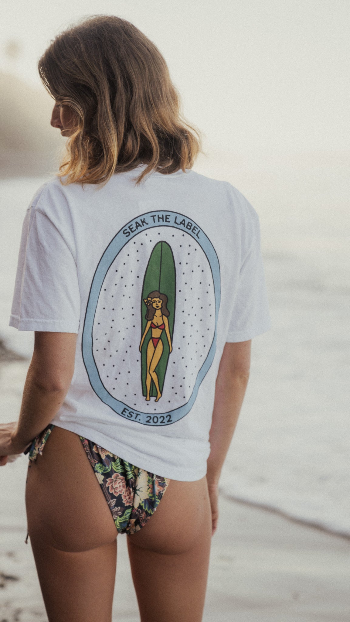 SURFERGIRL TEE